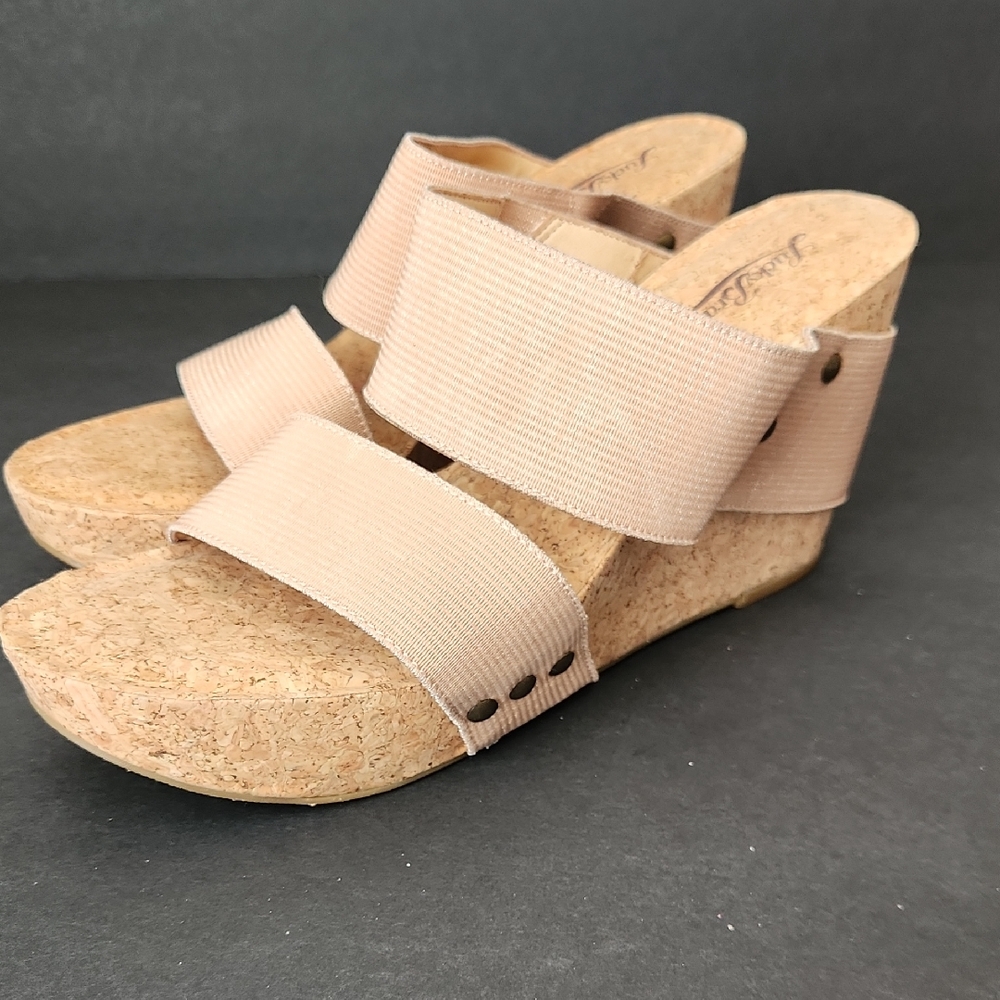 Lucky Brand Womens Beige Wedge Sandals Size 8.5